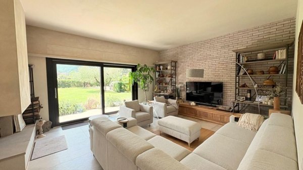 casa indipendente in vendita a Capannori in zona Vorno