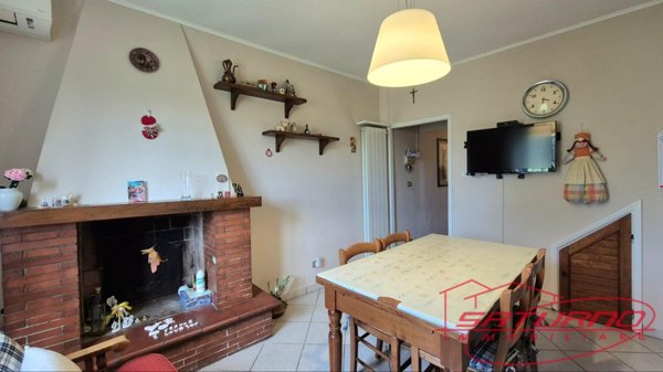 casa indipendente in vendita a Capannori in zona Segromigno in Monte