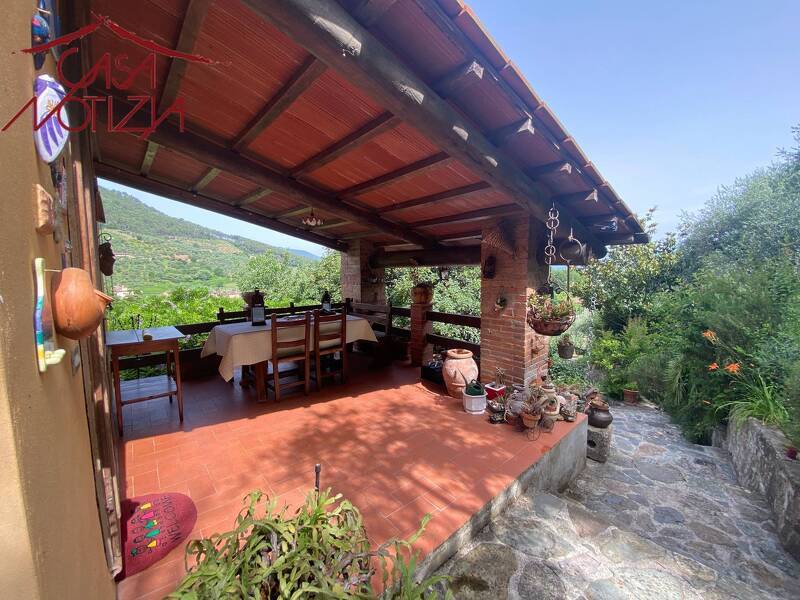 casa indipendente in vendita a Capannori in zona San Gennaro