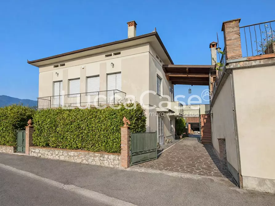 casa indipendente in vendita a Capannori in zona Marlia