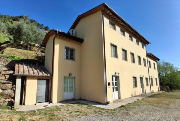 casale in vendita a Capannori in zona Castelvecchio di Compito
