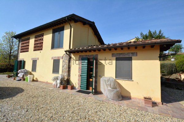 casale in vendita a Capannori in zona Castelvecchio di Compito