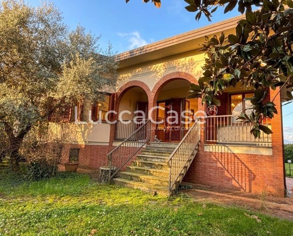 casa indipendente in vendita a Capannori in zona Marlia