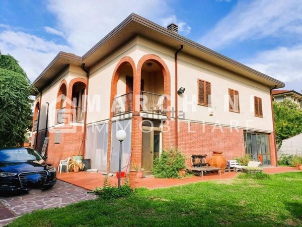 casa indipendente in vendita a Capannori in zona Marlia