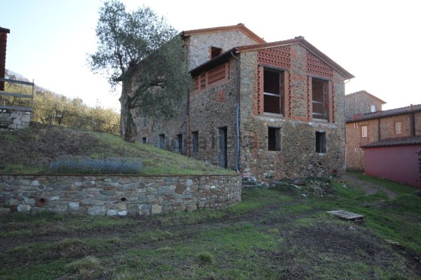 casale in vendita a Capannori in zona San Gennaro