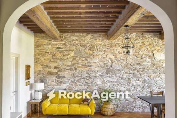 casa indipendente in vendita a Capannori in zona Lunata