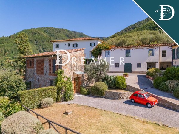 casale in vendita a Capannori in zona San Gennaro