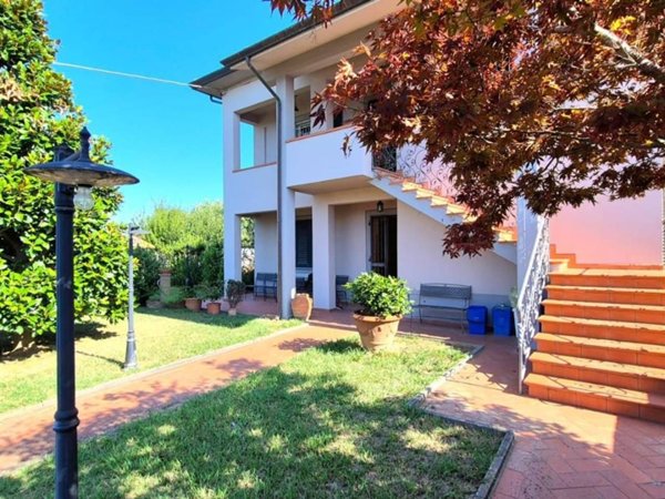casa indipendente in vendita a Capannori in zona Corte Polito