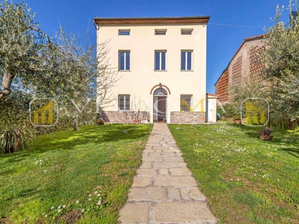 casa indipendente in vendita a Capannori in zona Santa Margherita