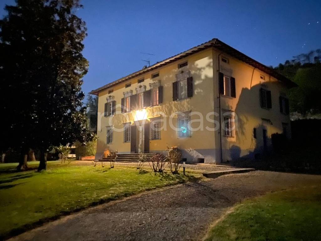 casa indipendente in vendita a Capannori in zona Castelvecchio di Compito