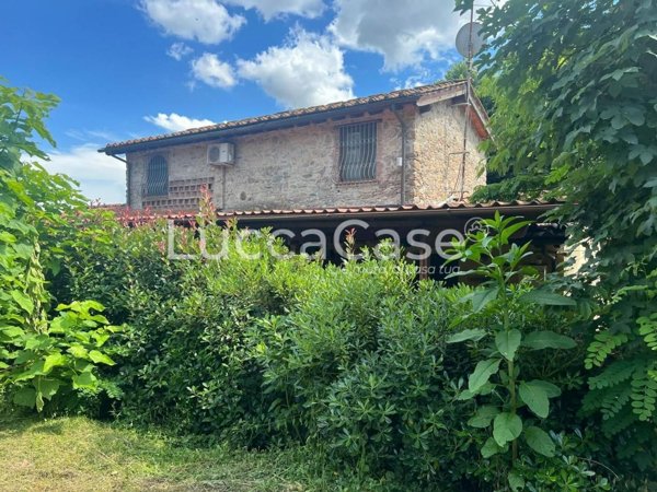 casale in vendita a Capannori in zona Castelvecchio di Compito