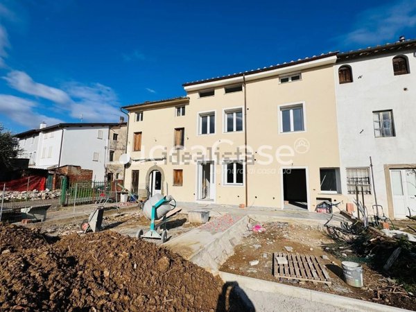 casa indipendente in vendita a Capannori