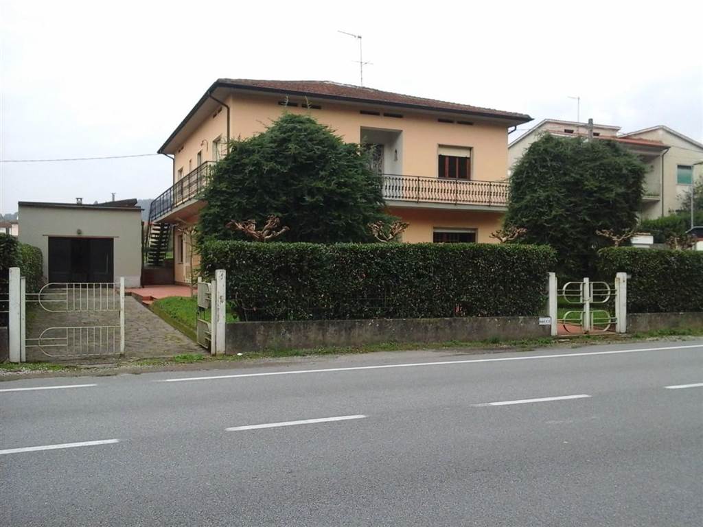 casa indipendente in vendita a Capannori