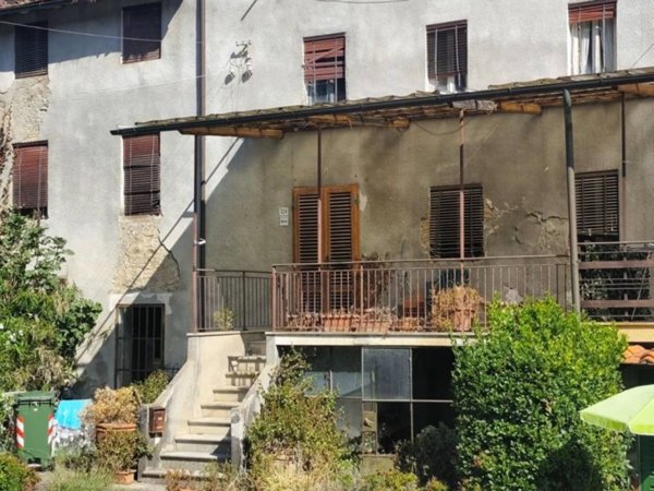 casa indipendente in vendita a Capannori in zona Guamo