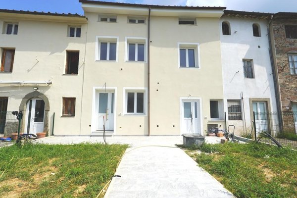 casa indipendente in vendita a Capannori