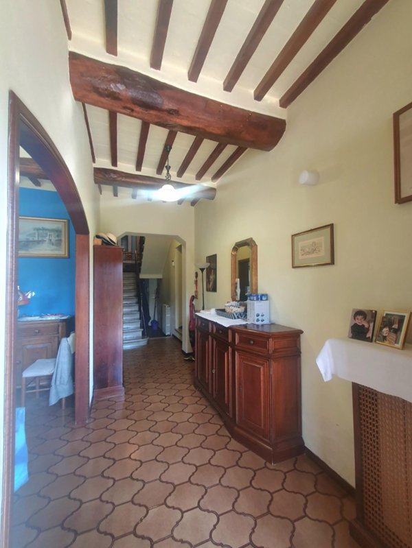 casa indipendente in vendita a Capannori in zona Castelvecchio di Compito