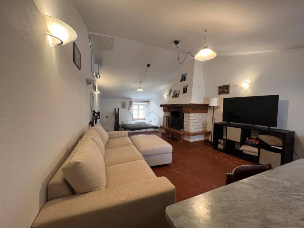 casa indipendente in vendita a Capannori in zona San Gennaro