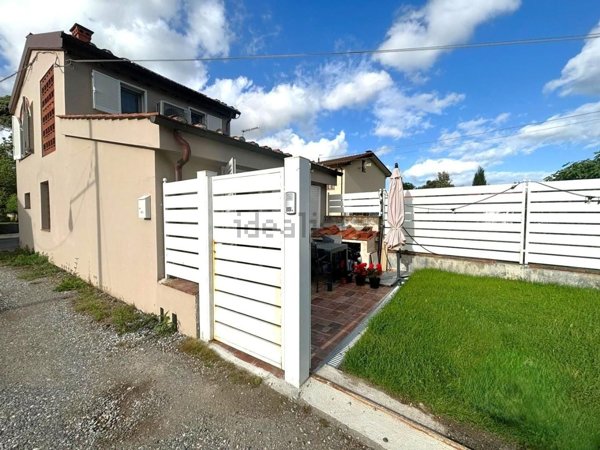 casa indipendente in vendita a Capannori