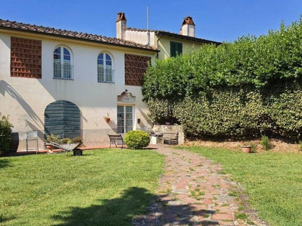 casale in vendita a Capannori in zona San Gennaro
