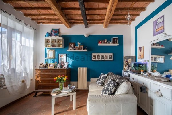 casa indipendente in vendita a Capannori in zona Marlia