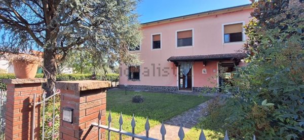 casa indipendente in vendita a Capannori in zona Borgonuovo