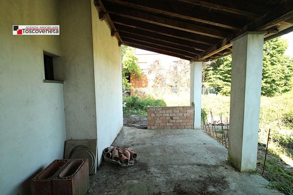 casa indipendente in vendita a Capannori in zona Guamo