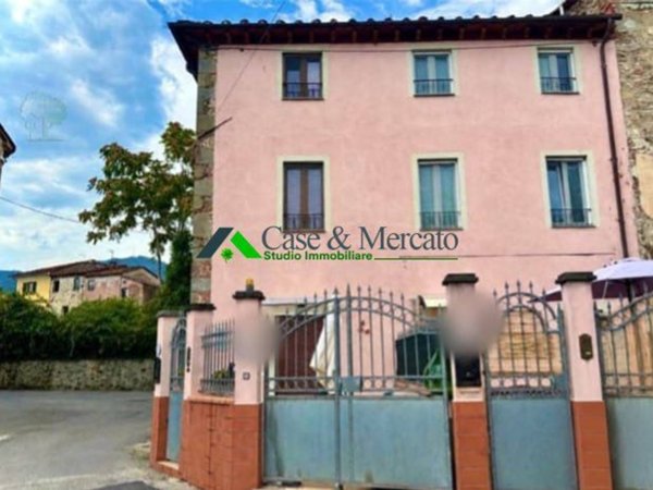 casa indipendente in vendita a Capannori