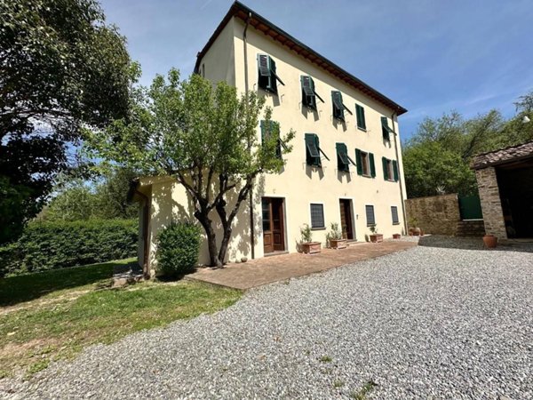 casale in vendita a Capannori in zona Castelvecchio di Compito