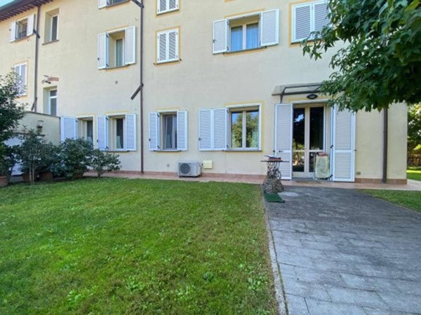 appartamento in vendita a Capannori in zona Lunata