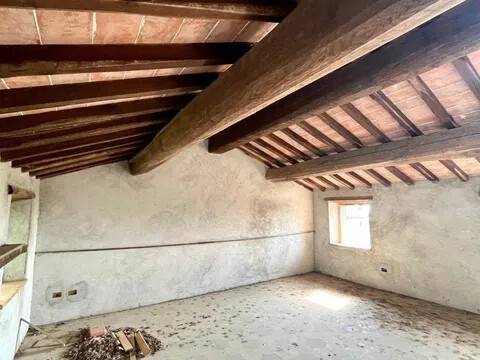 casa indipendente in vendita a Capannori in zona Castelvecchio di Compito