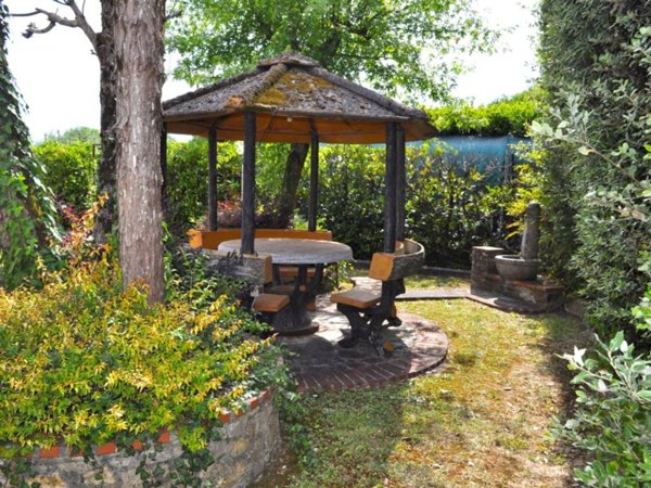 casa indipendente in vendita a Capannori