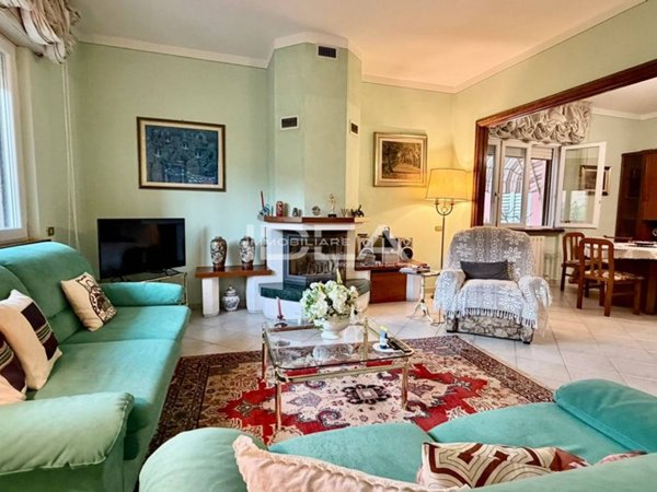 casa indipendente in vendita a Capannori in zona Lammari