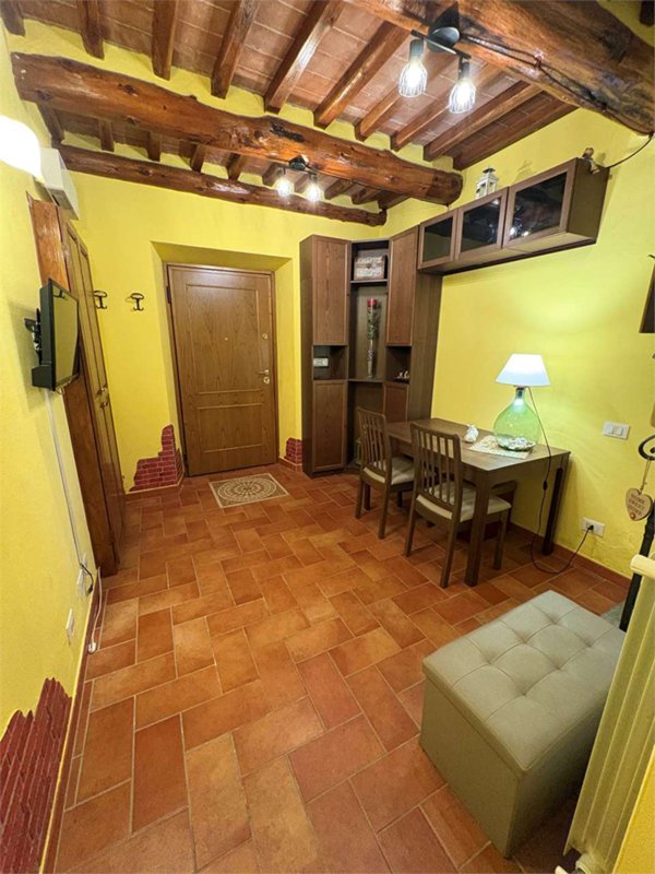 casa indipendente in vendita a Capannori in zona Segromigno in Monte