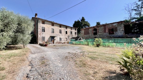 casa indipendente in vendita a Capannori