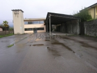 locale commerciale in vendita a Capannori
