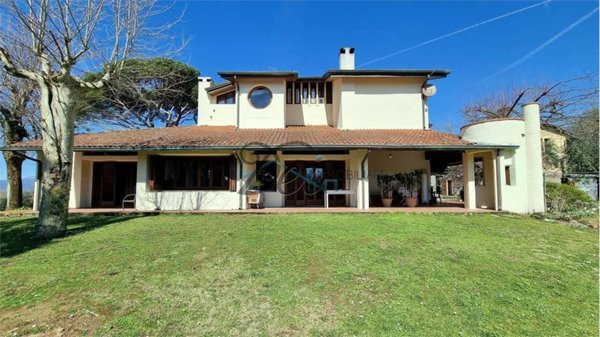 casa indipendente in vendita a Capannori