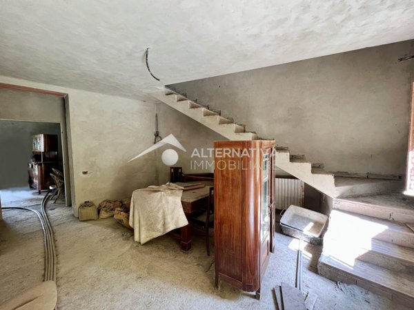 casa indipendente in vendita a Capannori in zona Vorno