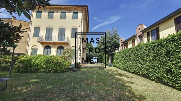 casa indipendente in vendita a Capannori in zona Marlia