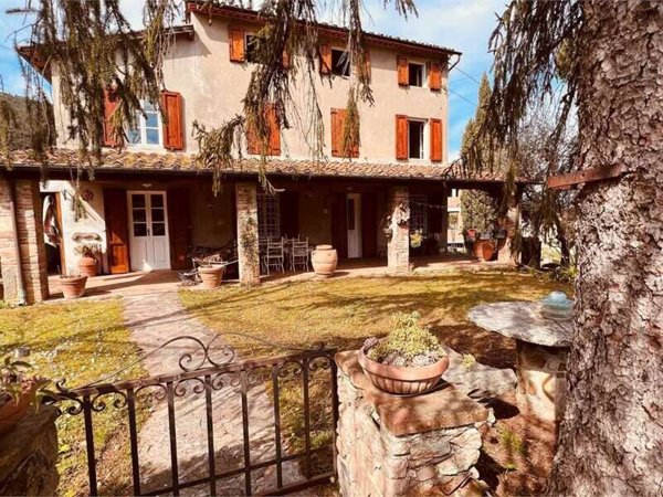 casa indipendente in vendita a Capannori in zona San Gennaro