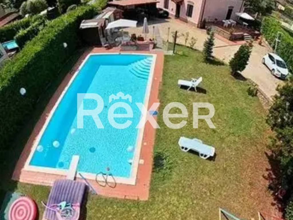 casa indipendente in vendita a Capannori in zona Marlia