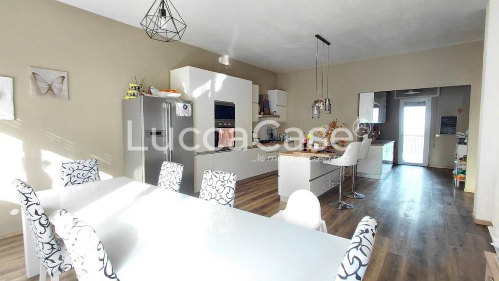 casa indipendente in vendita a Capannori in zona Castelvecchio di Compito