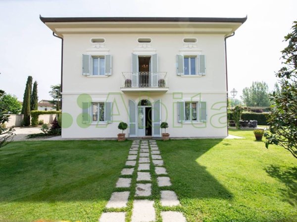 casa indipendente in vendita a Capannori in zona San Gennaro