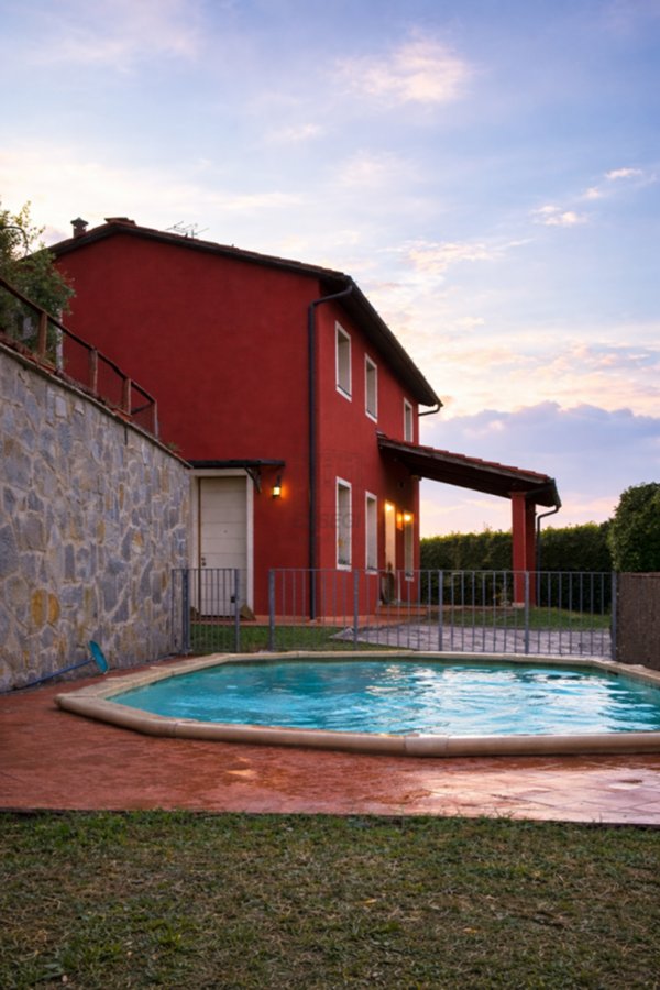 intera palazzina in vendita a Capannori
