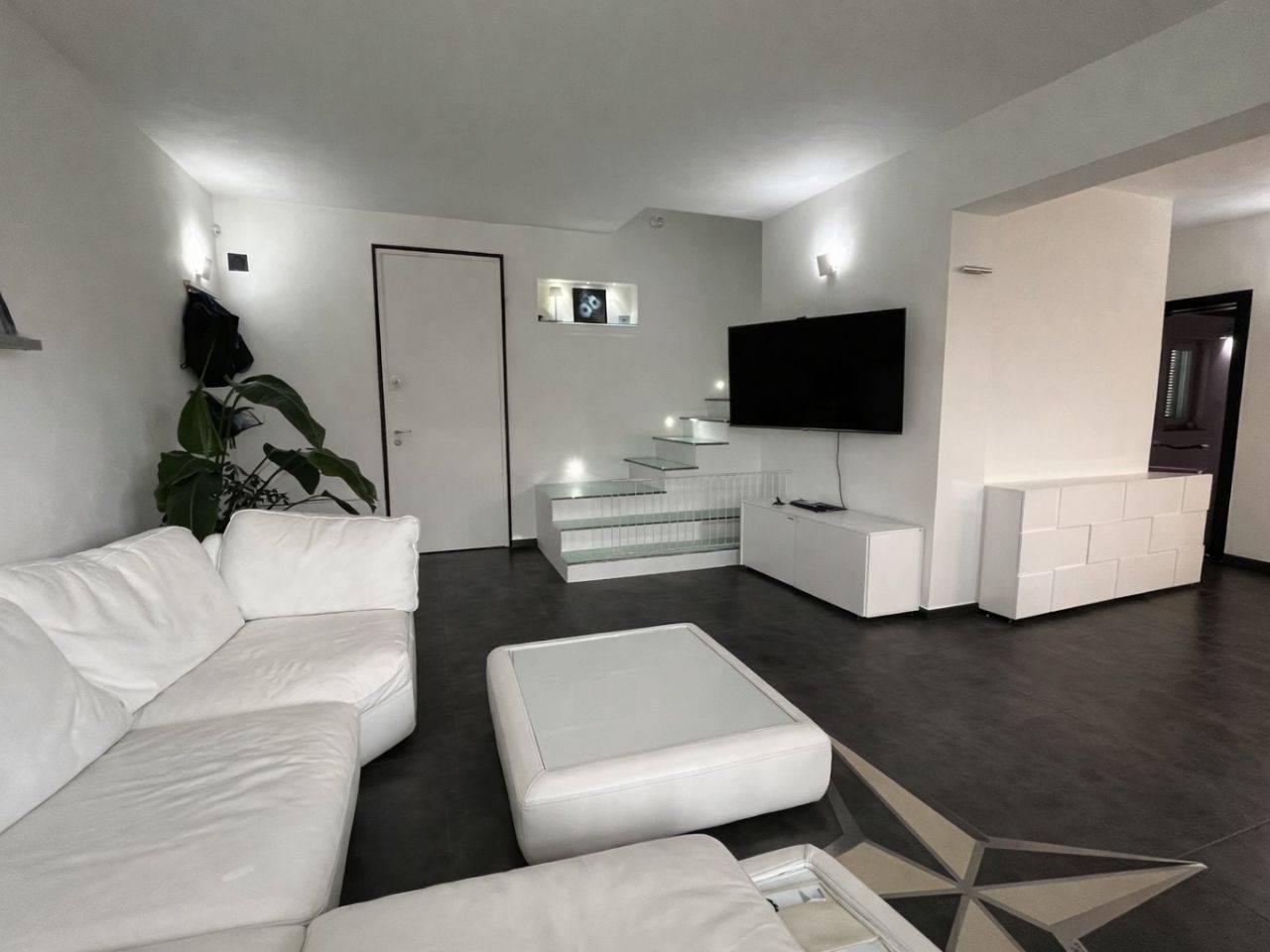 casa indipendente in vendita a Capannori in zona Lunata