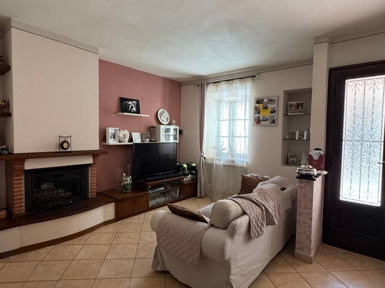 casa indipendente in vendita a Capannori in zona Castelvecchio di Compito