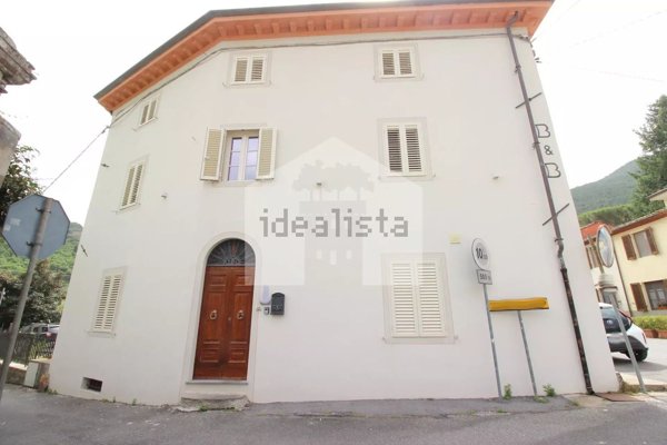 casa indipendente in vendita a Capannori in zona Vorno