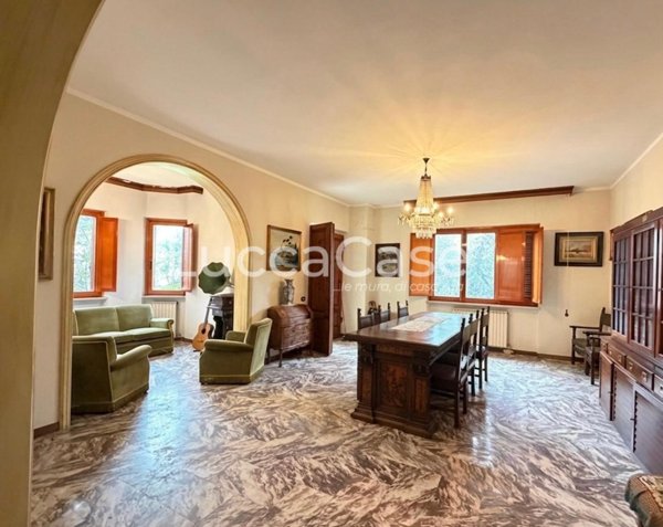casa indipendente in vendita a Capannori in zona Marlia