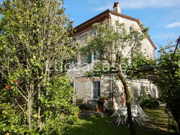 casa indipendente in vendita a Capannori in zona Lammari