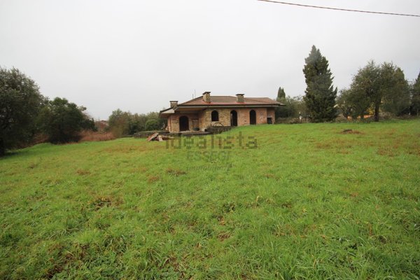 casa indipendente in vendita a Capannori