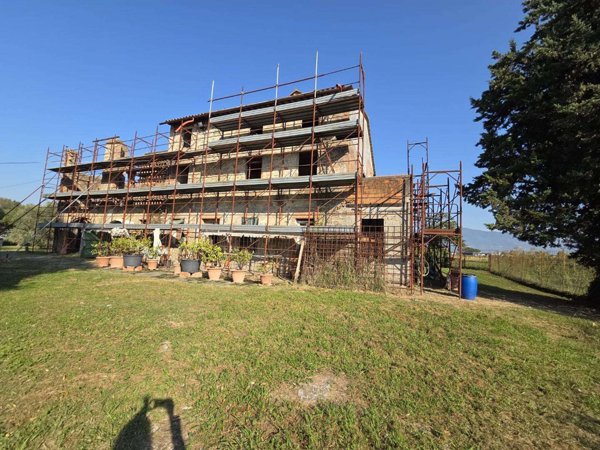 appartamento in vendita a Capannori in zona Lunata